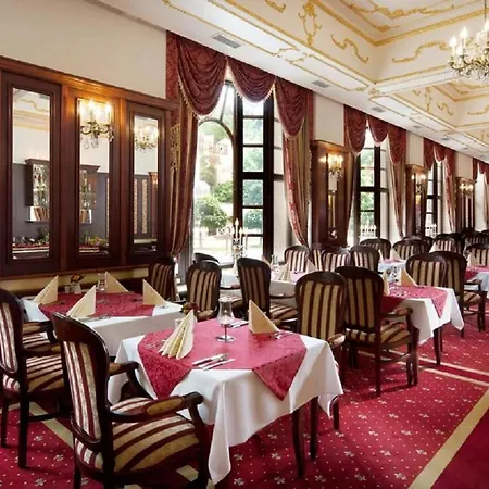 Excelsior Hotel
